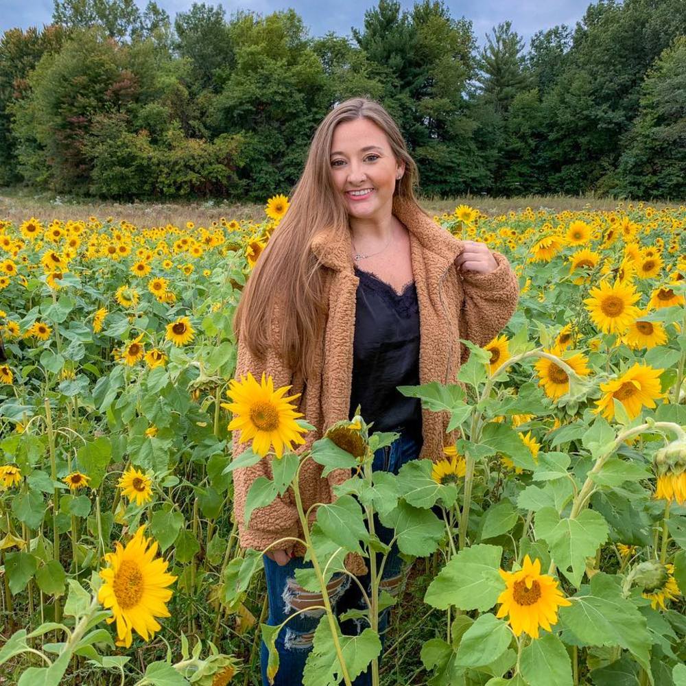 Meet your Posher, Nicole